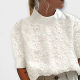 Bluza s izvezenim jednostavnim ovratnikom