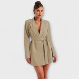 Blazer haljina s V-izrezom