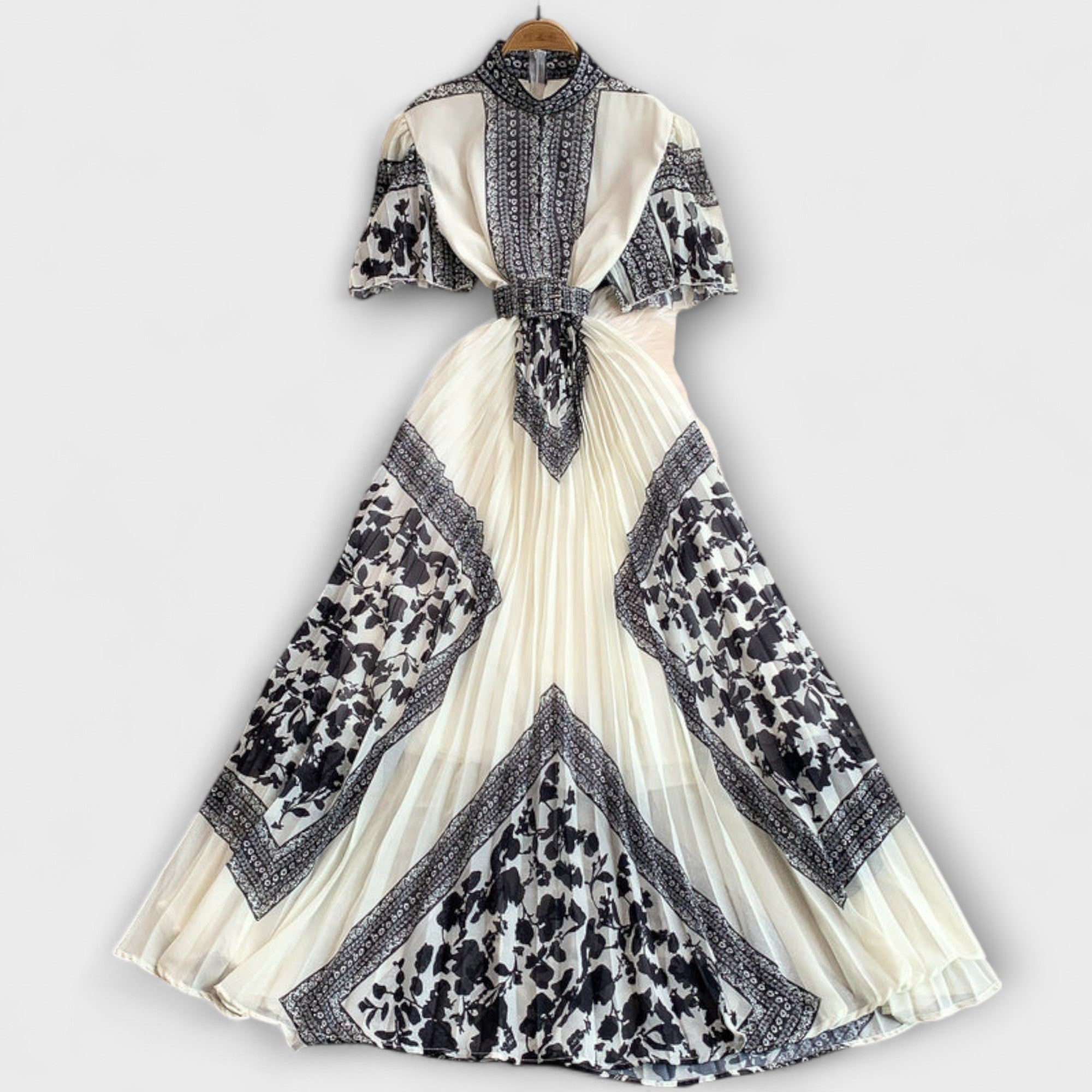 Delilah - Haljina inspirirana vintage stilom